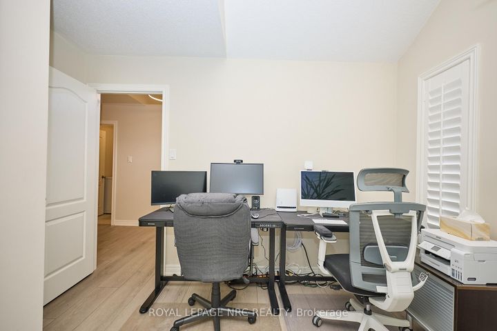 Photo 18 at 27 Goldeye Drive, Winona Park, Hamilton