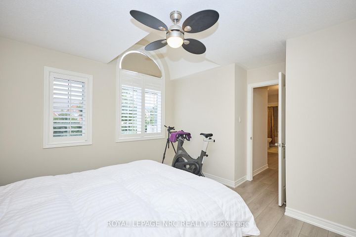 Photo 20 at 27 Goldeye Drive, Winona Park, Hamilton