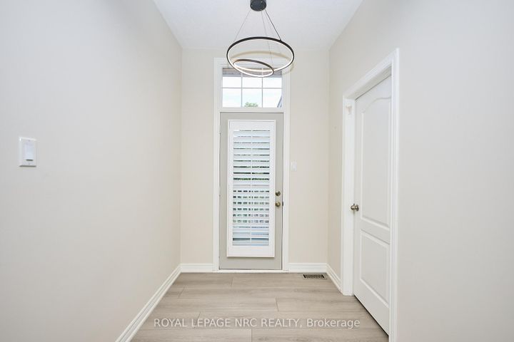 Photo 21 at 27 Goldeye Drive, Winona Park, Hamilton