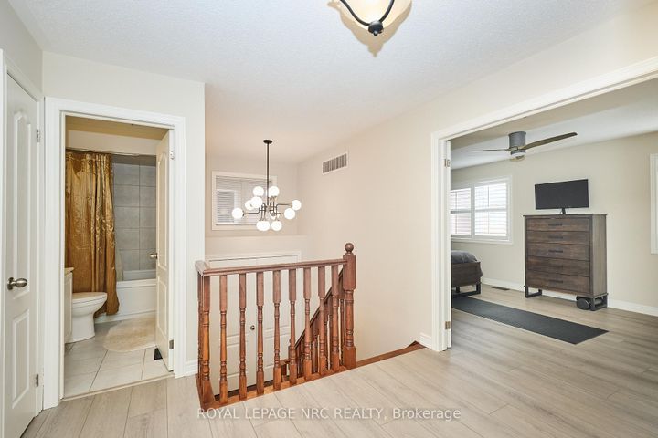Photo 22 at 27 Goldeye Drive, Winona Park, Hamilton