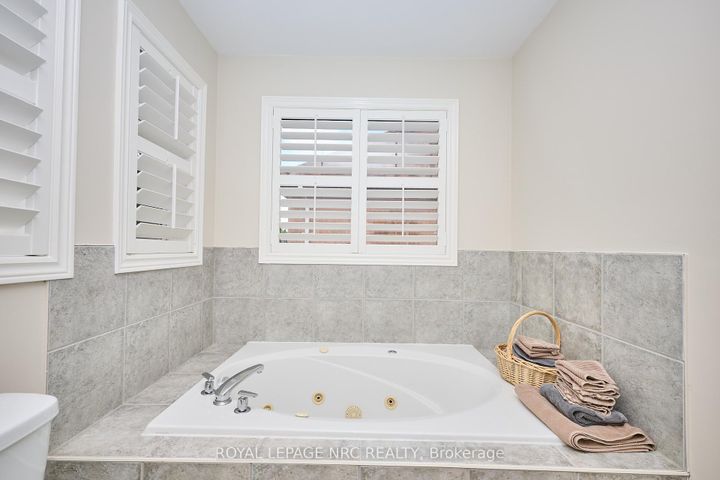 Photo 26 at 27 Goldeye Drive, Winona Park, Hamilton