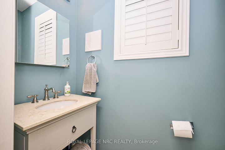 Photo 30 at 27 Goldeye Drive, Winona Park, Hamilton