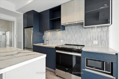 Photo 7 at 722 - 405 Dundas Street W, GO Glenorchy, Oakville