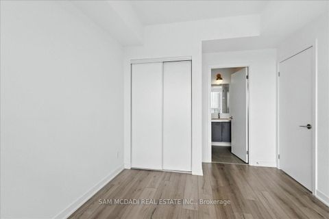 Photo 17 at 722 - 405 Dundas Street W, GO Glenorchy, Oakville