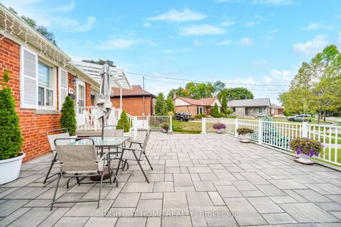 Photo 3 at 38 Lingarde Drive, Maryvale, Toronto