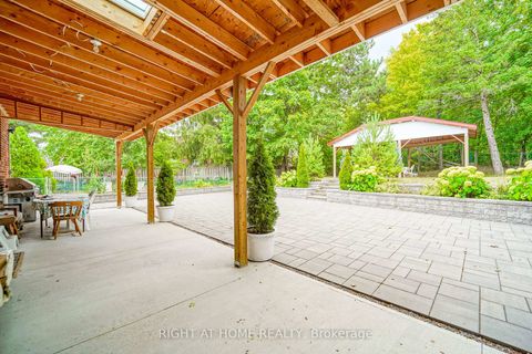 Photo 5 at 38 Lingarde Drive, Maryvale, Toronto