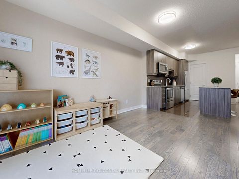 Photo 8 at 1007 - 9205 Yonge Street, Langstaff, Richmond Hill