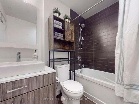 Photo 18 at 1007 - 9205 Yonge Street, Langstaff, Richmond Hill