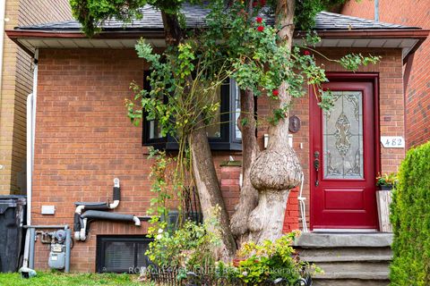 Photo 1 at 482 Mcroberts Avenue, Fairbank, Toronto