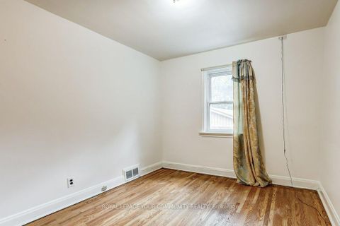 Photo 11 at 109 Glencrest Boulevard, Parkview, Toronto