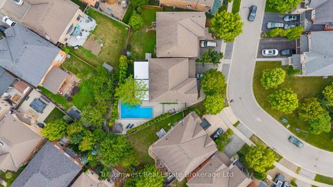 Photo 1 at 227 Beechtree Crescent, BR Bronte, Oakville
