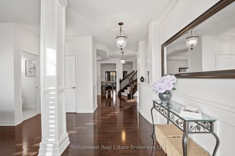 Photo 6 at 227 Beechtree Crescent, BR Bronte, Oakville