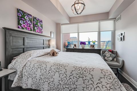 Photo 22 at 208 - 99 Eagle Rock Way S, Maple, Vaughan