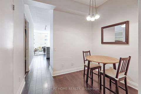 Photo 4 at 908 - 83 Redpath Avenue, Mount Pleasant West, Toronto