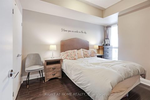 Photo 12 at 908 - 83 Redpath Avenue, Mount Pleasant West, Toronto