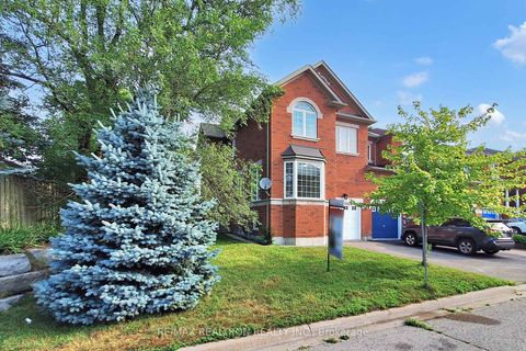 Photo 1 at 86 - 8 Townwood Drive, Jefferson, Richmond Hill Photo 1 at 86 - 8 Townwood Drive, Jefferson, Richmond Hill