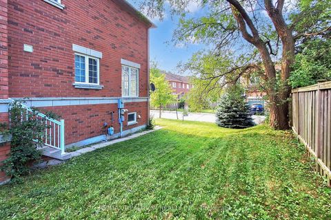 Photo 41 at 86 - 8 Townwood Drive, Jefferson, Richmond Hill