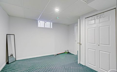 Photo 22 at 220 Olde Bayview Avenue, Oak Ridges Lake Wilcox, Richmond Hill