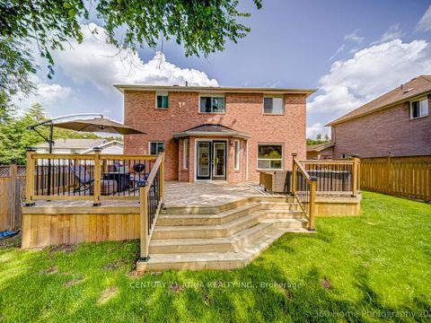 Photo 27 at 220 Olde Bayview Avenue, Oak Ridges Lake Wilcox, Richmond Hill