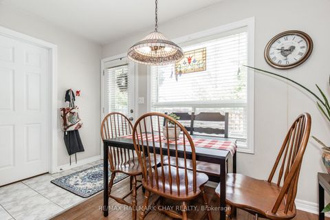 Photo 9 at 11 - 234 Cundles Road E, Little Lake, Barrie