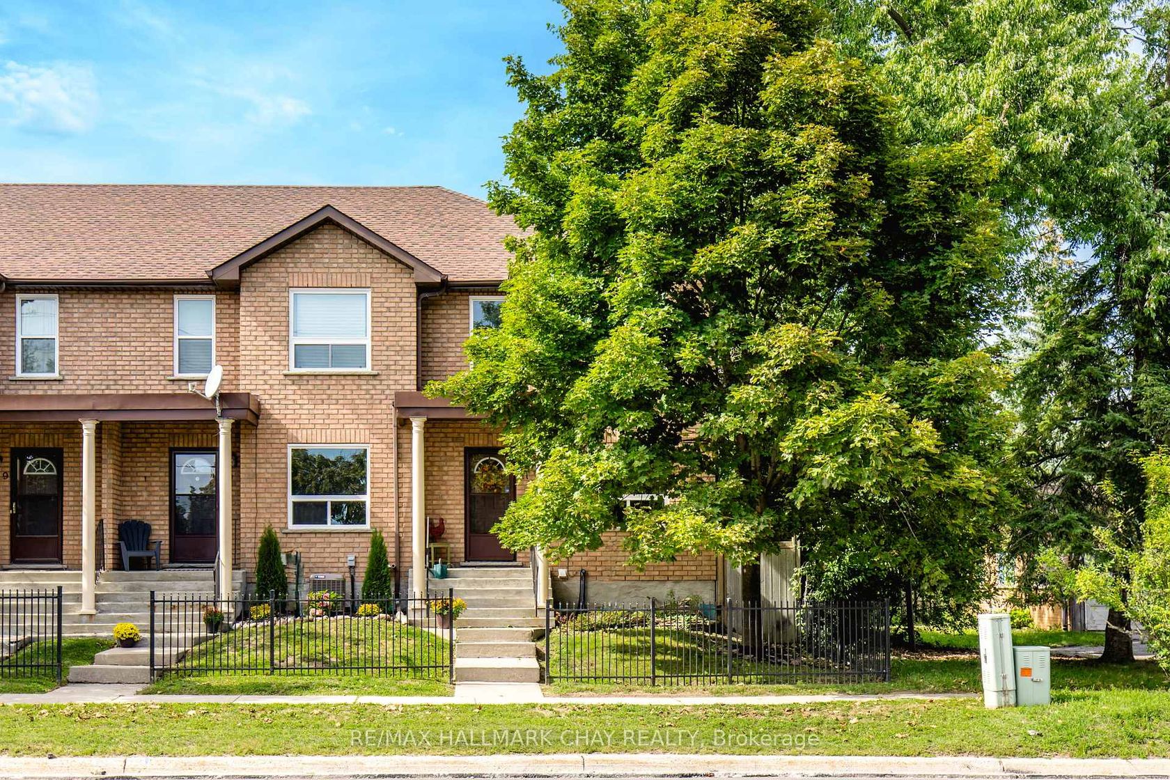 11 - 234 Cundles Road E, Little Lake, Barrie photo 0