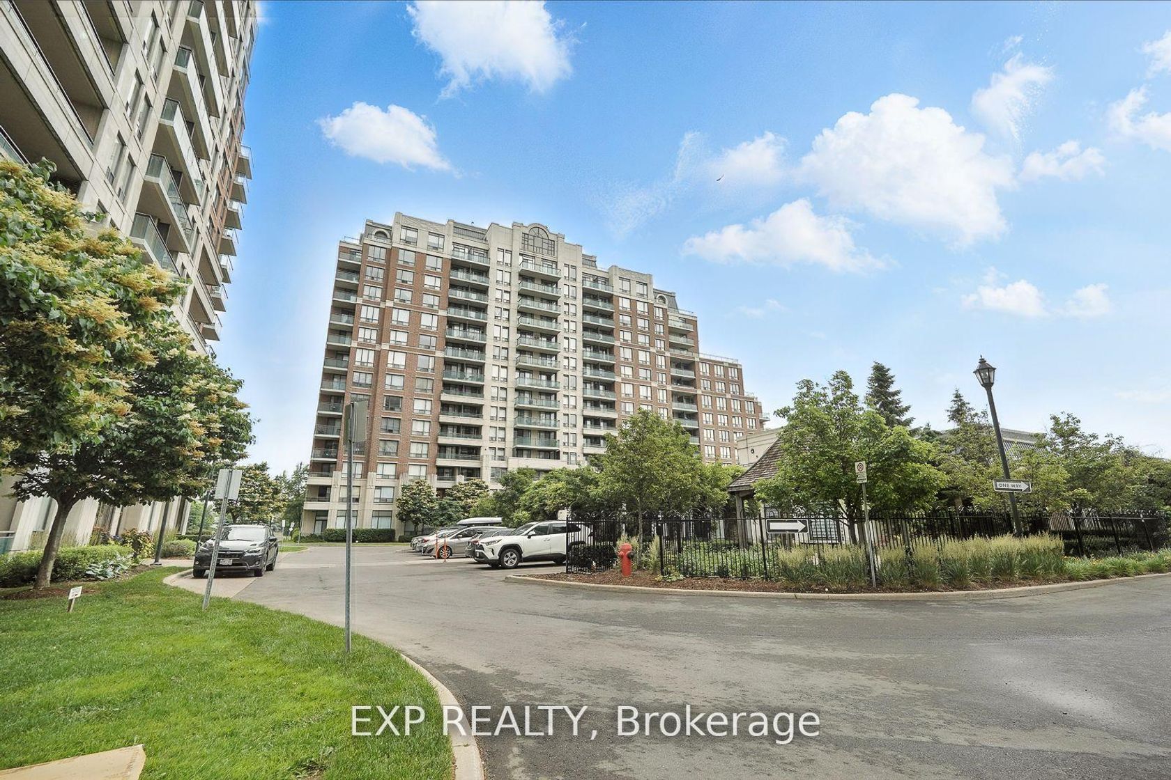 505 - 350 Red Maple Road, Langstaff, Richmond Hill 