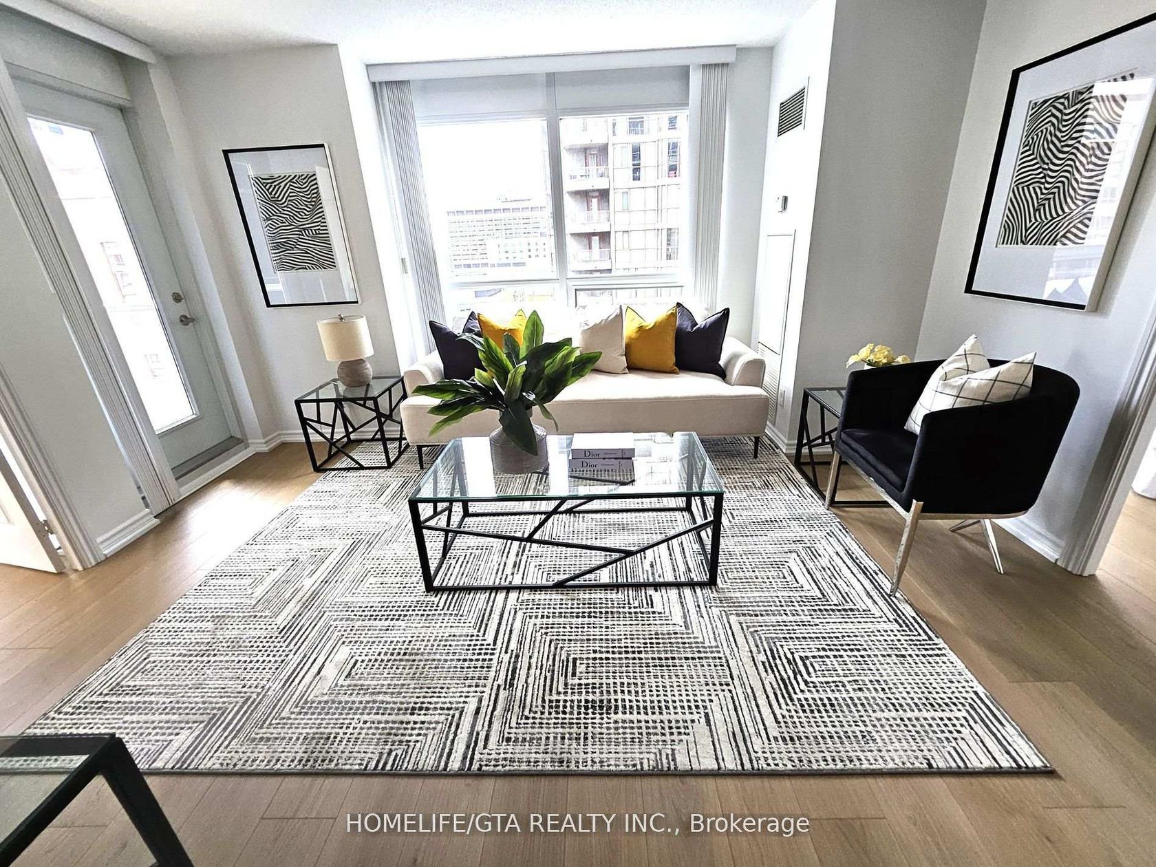 1509 - 761 Bay Street, Bay Street Corridor, Toronto by Loree Meneguzzi Real Estate 1509 - 761 Bay Street, Bay Street Corridor, Toronto