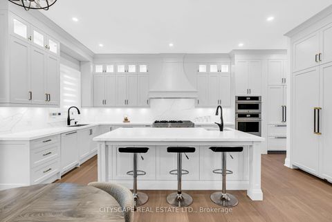 Photo 16 at 140 Hillmount Avenue, Lawrence, Toronto Photo 16 at 140 Hillmount Avenue, Lawrence, Toronto