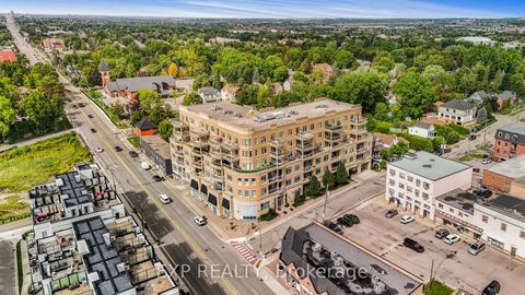 Photo 30 at 602A - 15277 Yonge Street, Aurora Village, Aurora