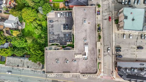 Photo 32 at 602A - 15277 Yonge Street, Aurora Village, Aurora