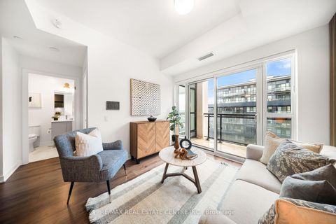 Photo 11 at 813 - 405 Dundas Street W, GO Glenorchy, Oakville
