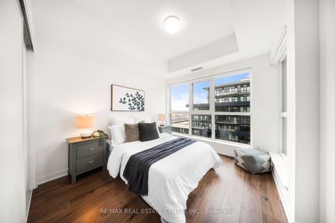 Photo 14 at 813 - 405 Dundas Street W, GO Glenorchy, Oakville