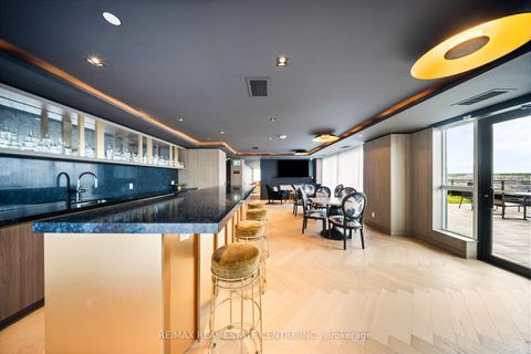 Photo 23 at 813 - 405 Dundas Street W, GO Glenorchy, Oakville