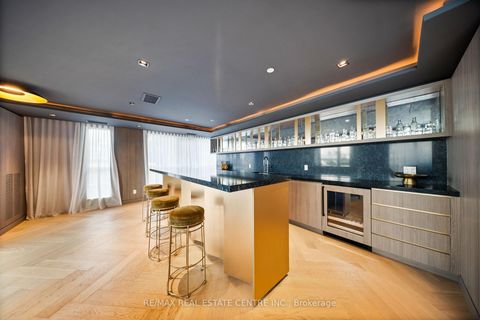 Photo 24 at 813 - 405 Dundas Street W, GO Glenorchy, Oakville