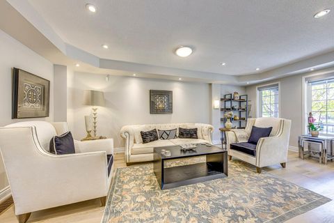 Photo 7 at 215 ROXTON Road, RO River Oaks, Oakville