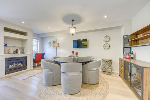 Photo 10 at 215 ROXTON Road, RO River Oaks, Oakville