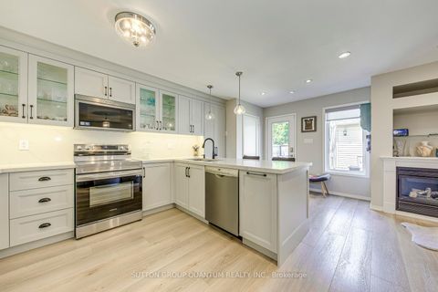 Photo 16 at 215 ROXTON Road, RO River Oaks, Oakville