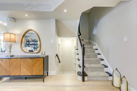 Photo 19 at 215 ROXTON Road, RO River Oaks, Oakville