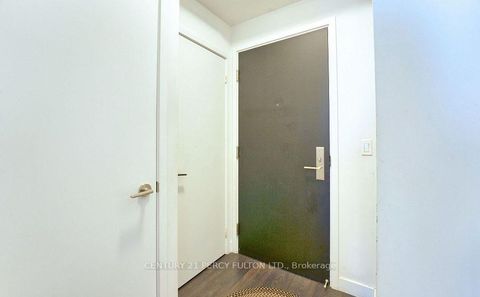 Photo 20 at 1808 - 8 Eglinton Avenue E, Mount Pleasant West, Toronto