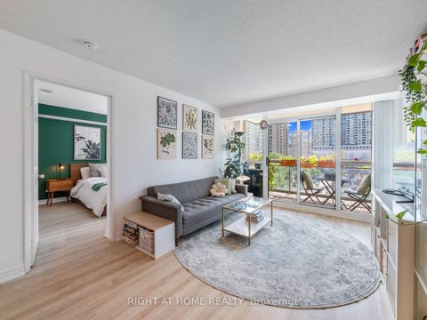 Photo 0 at 608 - 18 Parkview Avenue, Willowdale East, Toronto