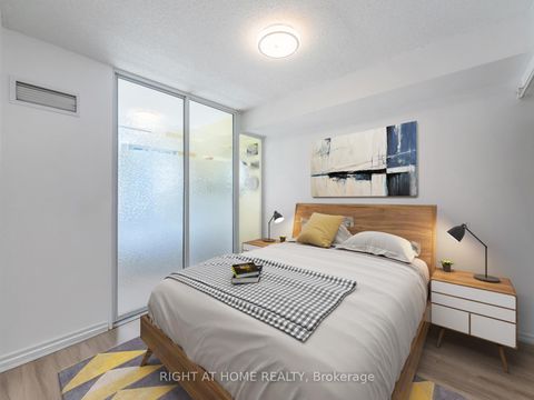 Photo 21 at 608 - 18 Parkview Avenue, Willowdale East, Toronto