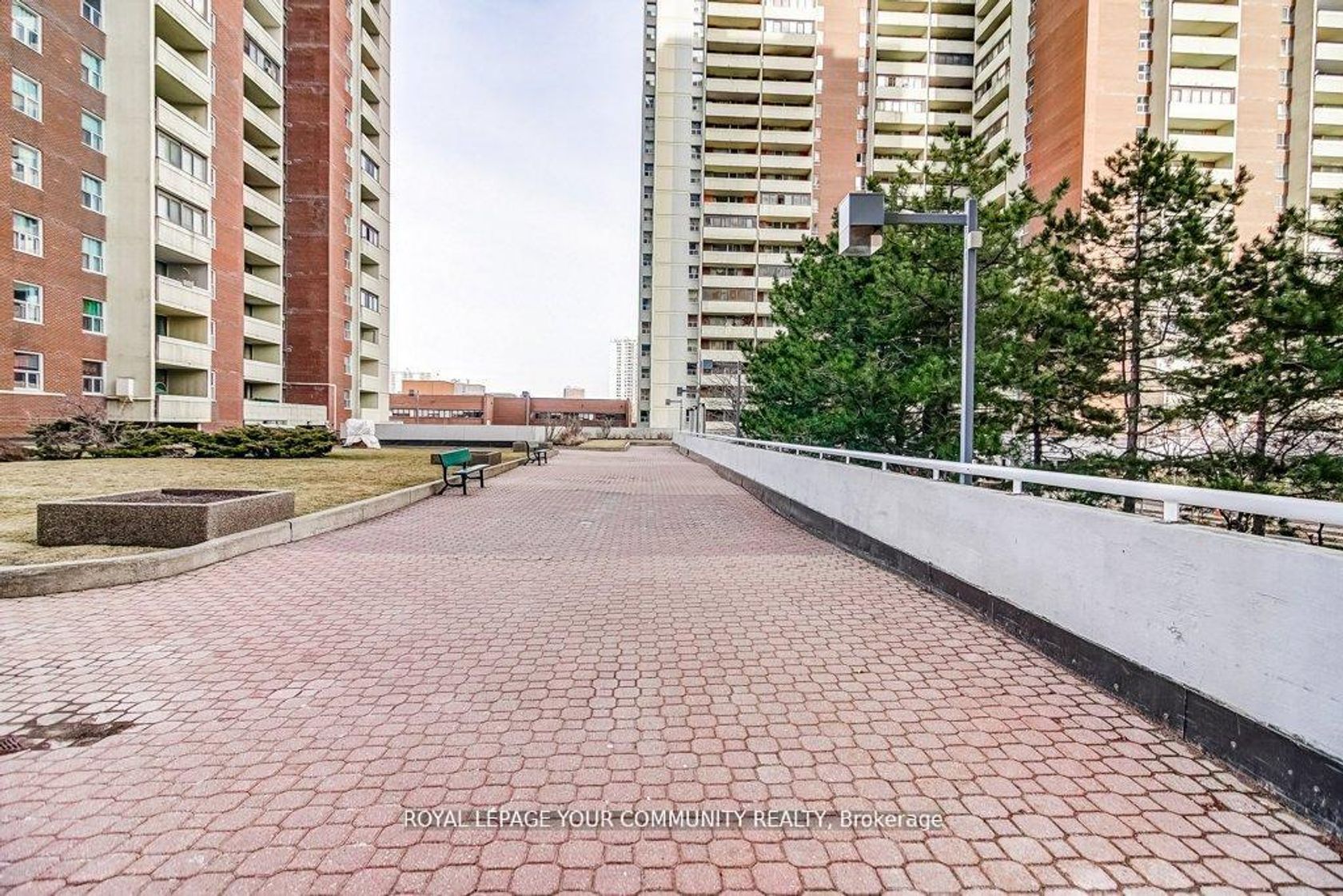 2205 - 1 Massey Square, Crescent Town, Toronto 