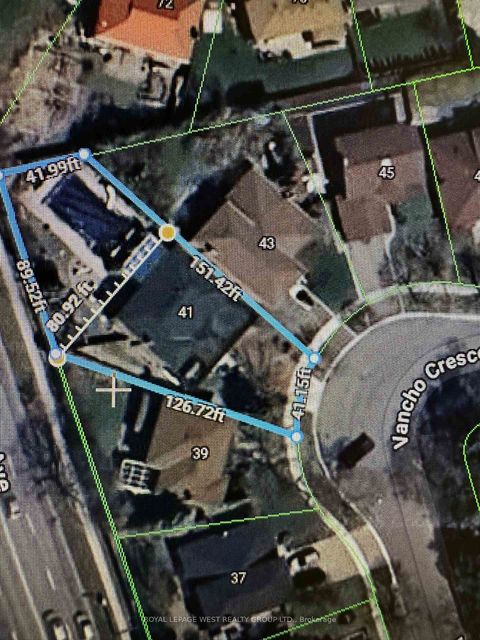 Photo 2 at 41 Vancho Crescent, Humber Valley, Toronto
