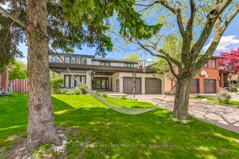 Photo 3 at 41 Vancho Crescent, Humber Valley, Toronto
