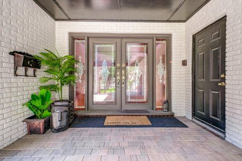 Photo 5 at 41 Vancho Crescent, Humber Valley, Toronto