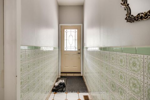 Photo 2 at 227 Shaw Street, Bellwoods, Toronto