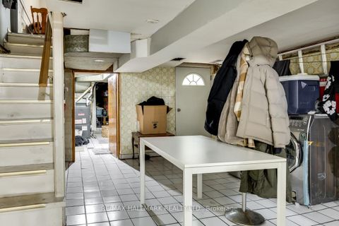 Photo 9 at 227 Shaw Street, Bellwoods, Toronto