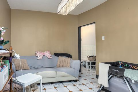Photo 18 at 227 Shaw Street, Bellwoods, Toronto