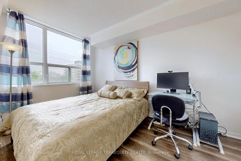 Photo 17 at 213 - 7398 Yonge Street, Yorkhill, Vaughan
