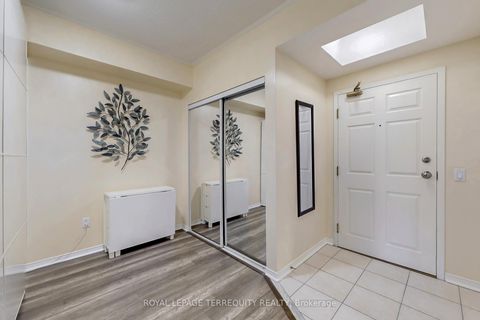 Photo 21 at 213 - 7398 Yonge Street, Yorkhill, Vaughan